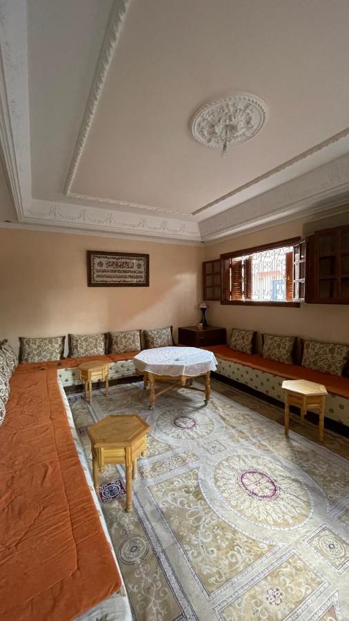 Maison De Ville Agreable Avec Un Patio Marocain Ouarzazate Exterior photo